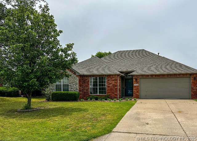 Property at 4620 S 197th East Ave, Broken Arrow, OK 74014, 3 beds, 2 baths