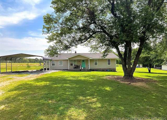 Property at 52720 S 680, Colcord, OK 74338, 4 beds, 2 baths