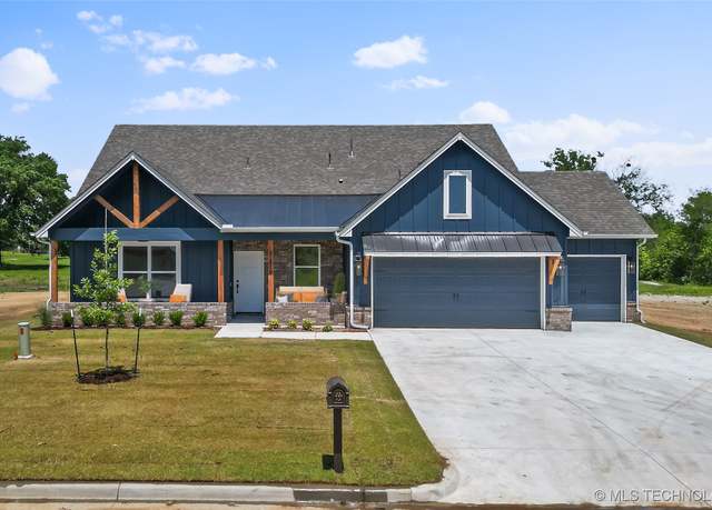 Property at 31319 E 65th Pl S, Broken Arrow, OK 74014, 3 beds, 2.5 baths