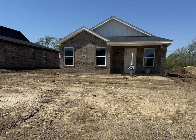 Property at 829 Elm St, Seminole, OK 74868, 3 beds, 2 baths