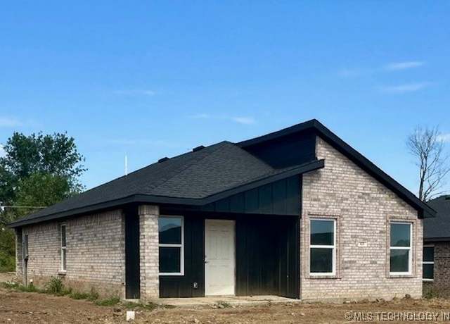 Property at 825 Elm St, Seminole, OK 74868, 3 beds, 2 baths