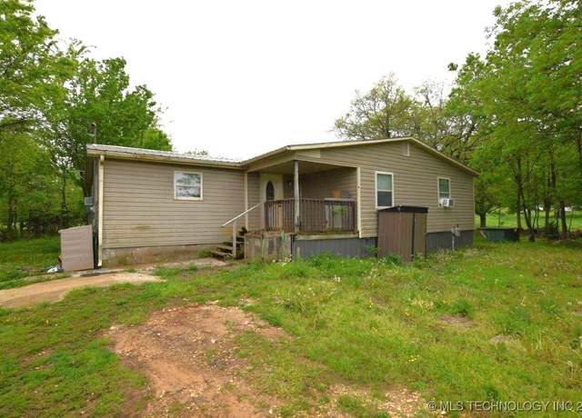 Property at 469342 E 820 Rd, Stilwell, OK 74960, 5 beds, 1.5 baths