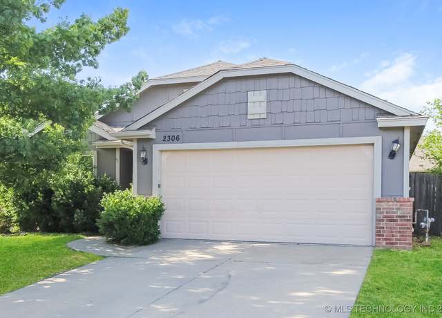 Property at 2306 E Fargo Pl, Broken Arrow, OK 74012, 3 beds, 2 baths