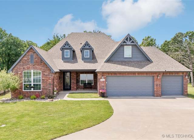Property at 11602 S 30th WestAvenue, Jenks, OK 74037, 4 beds, 3 baths