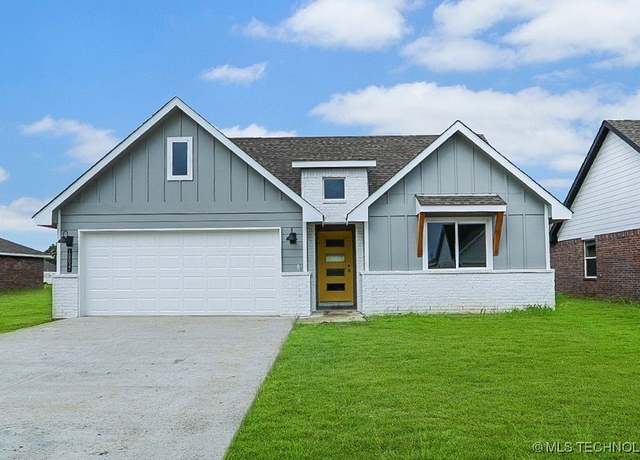 Property at 10037 E 132nd St S, Bixby, OK 74014, 4 beds, 2 baths