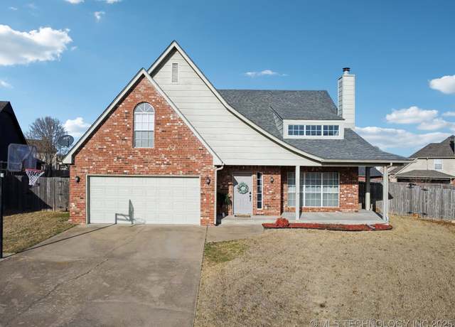 Property at 13309 E 88th Ct, Owasso, OK 74055, 4 beds, 2.5 baths