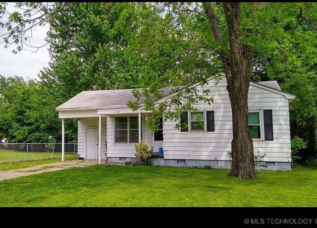Property at 114 N S St, Muskogee, OK 74403, 3 beds, 1 bath
