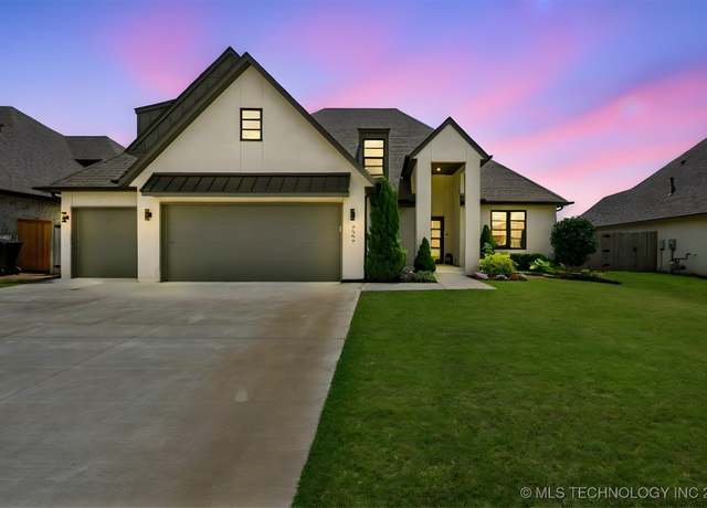 Property at 3009 W Van Buren Ct, Broken Arrow, OK 74011, 4 beds, 3.5 baths