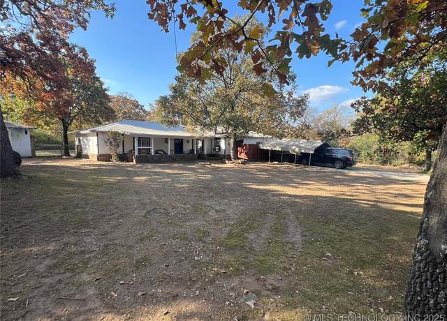 Property at 74 Hickory Ln, Eufaula, OK 74432, 3 beds, 2 baths