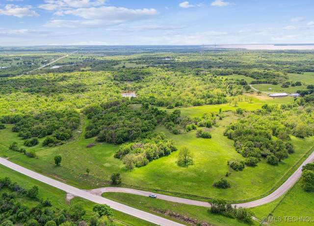 Property at 21320 E 021 Rd, Nowata, OK 74048, 3 beds, 2 baths