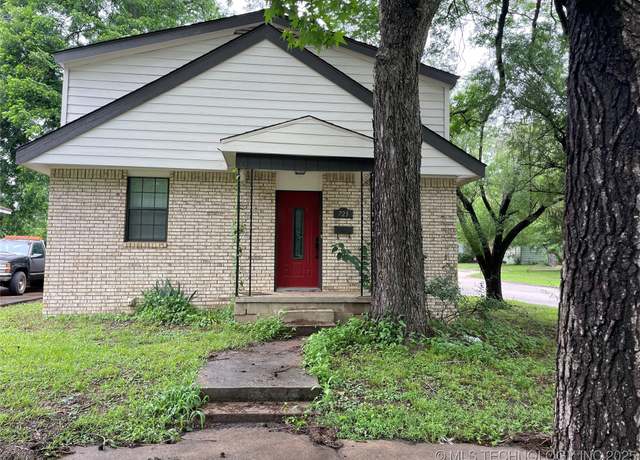 Property at 723 N 6th, Durant, OK 74701, 4 beds, 2.5 baths