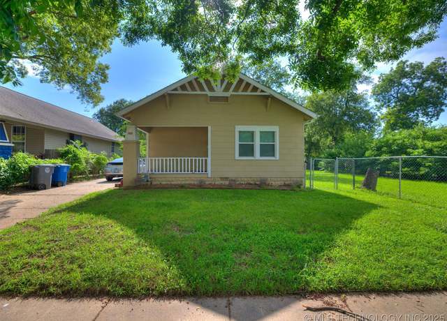 Property at 1532 N Main St, Tulsa, OK 74106, 3 beds, 2 baths