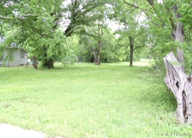 Property at 1115 NE Martin Luther King Jr Ave, Ardmore, OK 73401