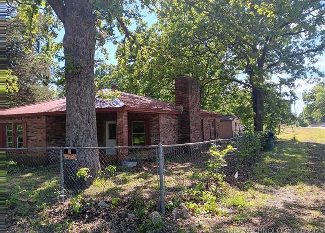 Property at 130 E Cherokee Ave N, Spavinaw, OK 74366, 2 beds, 2 baths