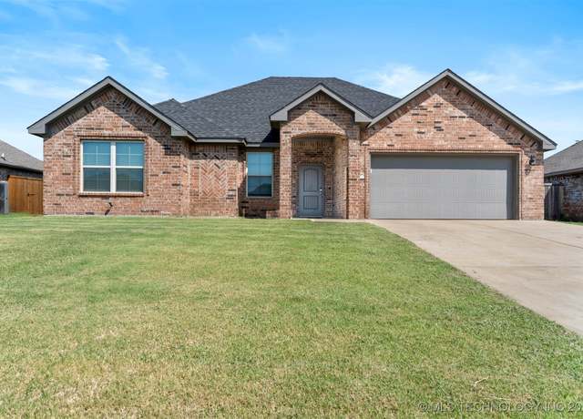 Property at 3400 Lazy Ln, Durant, OK 74701, 4 beds, 2 baths