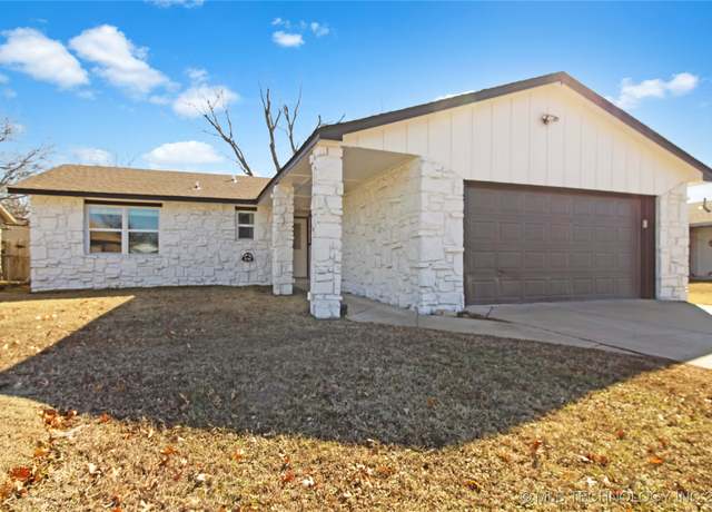 Property at 13332 E 32nd Pl, Tulsa, OK 74134, 3 beds, 2 baths
