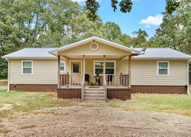Property at 3227 E 2121 Rd, Hugo, OK 74743, 3 beds, 2 baths