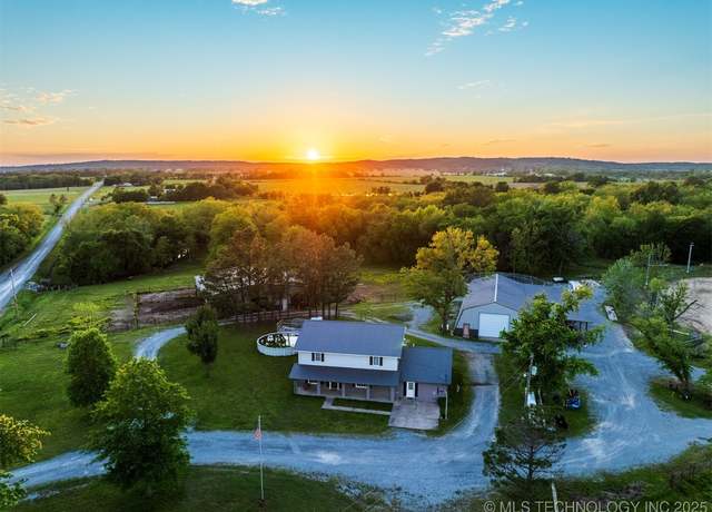Property at 5378 W 450 Rd, Pryor, OK 74361, 5 beds, 3.5 baths