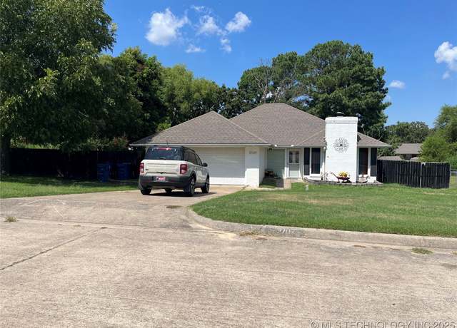 Property at 2707 S Brookside Cir, Mcalester, OK 74501, 3 beds, 2 baths