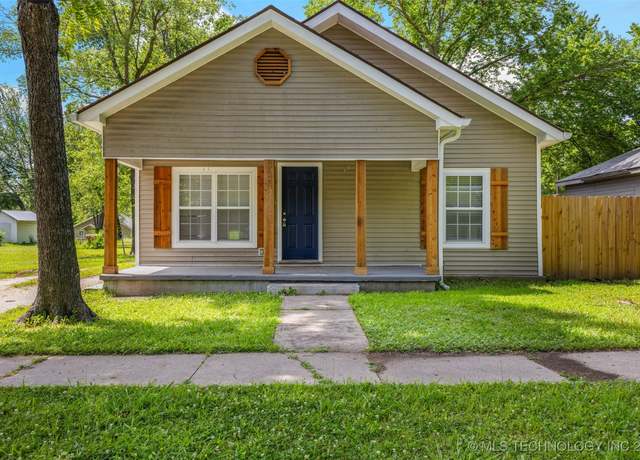 Property at 311 W 6th, Ada, OK 74820, 2 beds, 1 bath