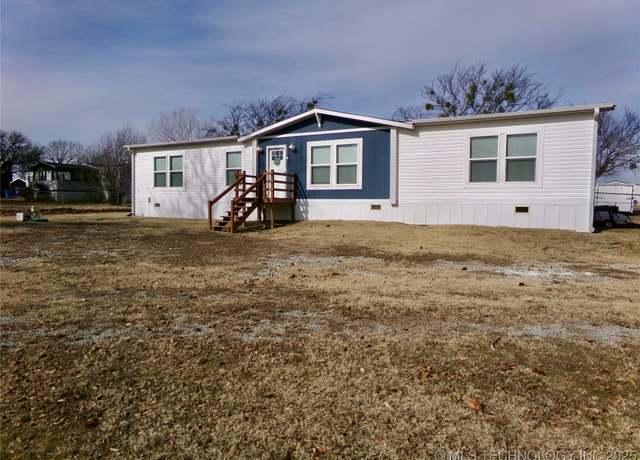Property at 59 Bear Ct, Canadian, OK 74425, 3 beds, 2 baths
