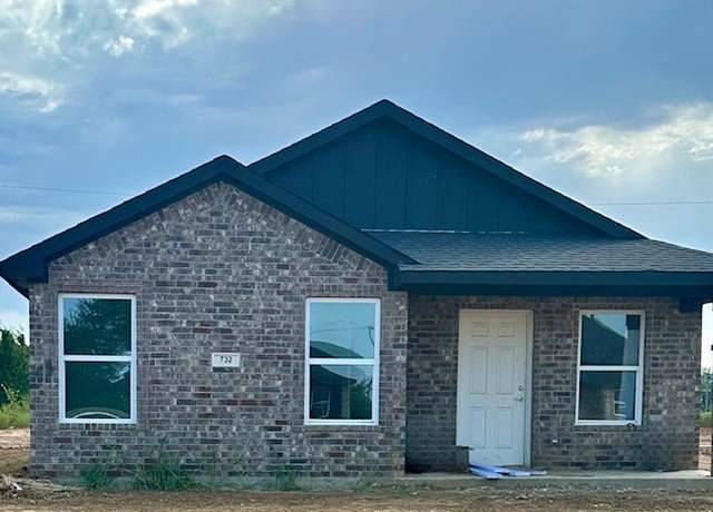 Property at 732 Elm St, Seminole, OK 74868, 3 beds, 2 baths