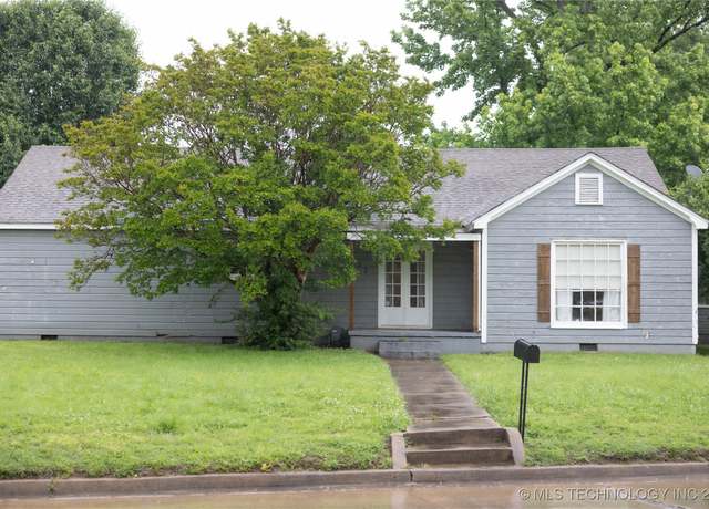 Property at 222 N Washington, Durant, OK 74701, 3 beds, 2 baths