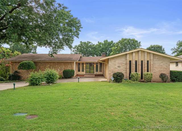 Property at 1051 Grandview Rd, Bartlesville, OK 74006, 4 beds, 3 baths