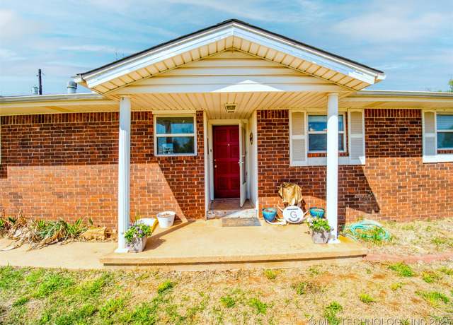 Property at 22526 N 2860 Rd, Kingfisher, OK 73750, 3 beds, 1.5 baths