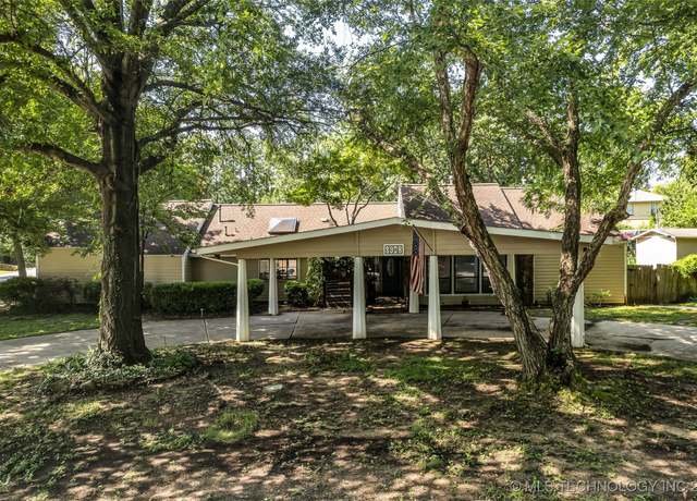 Property at 3908 E 80th St, Tulsa, OK 74136, 3 beds, 2.5 baths