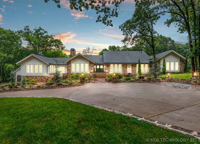 Property at 4949 E 114th Pl, Tulsa, OK 74137, 4 beds, 5.5 baths