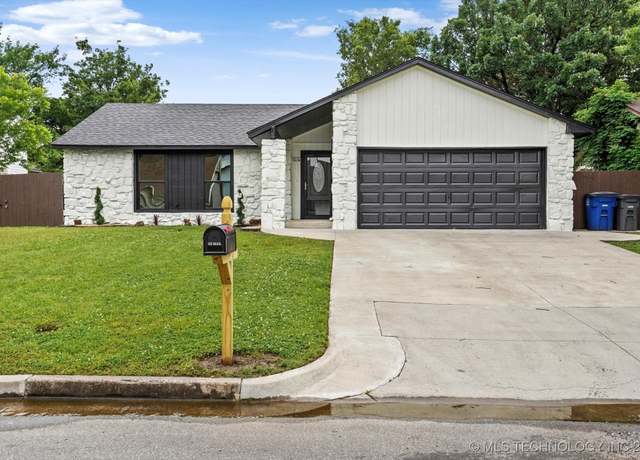 Property at 10128 E 34th St, Tulsa, OK 74146, 3 beds, 2 baths