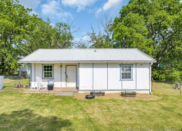Property at 1080 7th, Wilson, OK 73463, 2 beds, 1 bath