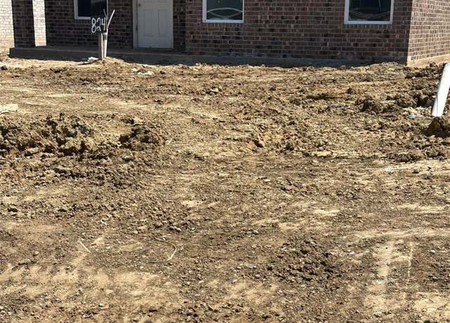 Property at 824 Elm St, Seminole, OK 74868, 3 beds, 2 baths