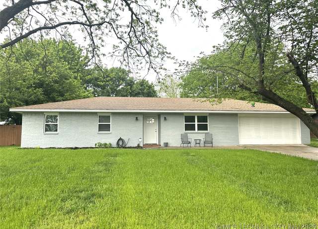 Property at 19 Joan St, Durant, OK 74701, 2 beds, 2 baths