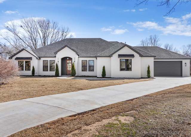 Property at 12944 S 152nd Ave, Broken Arrow, OK 74011, 4 beds, 3 baths