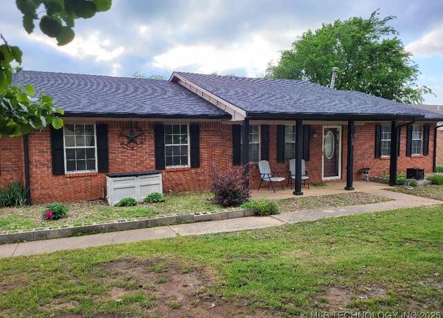 Property at 506 Garden Ln, Mcalester, OK 74501, 4 beds, 2 baths