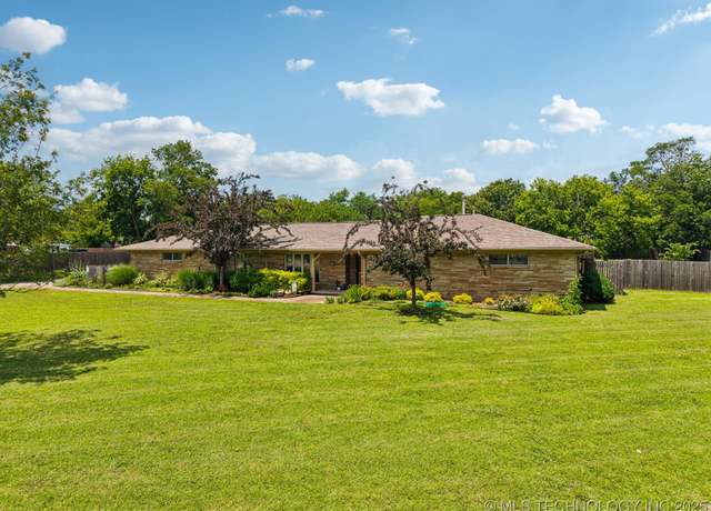 Property at 8969 E 16th St, Tulsa, OK 74112, 4 beds, 3 baths