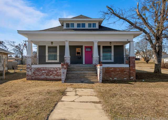 Property at 128 S Pine St, Nowata, OK 74048, 4 beds, 4 baths