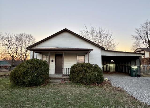 Property at 1102 N 14th St, Collinsville, OK 74021, 3 beds, 1 bath