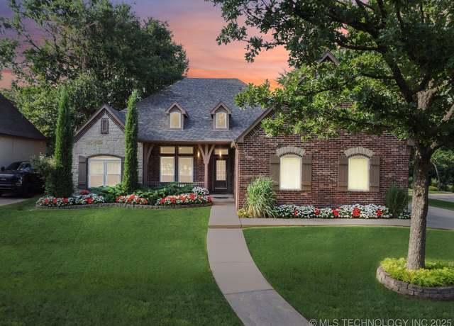 Property at 701 S 119th St, Jenks, OK 74037, 3 beds, 3 baths