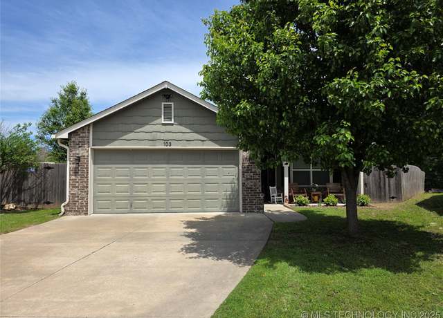 Property at 103 W 45th Pl, Sand Springs, OK 74063, 3 beds, 2 baths