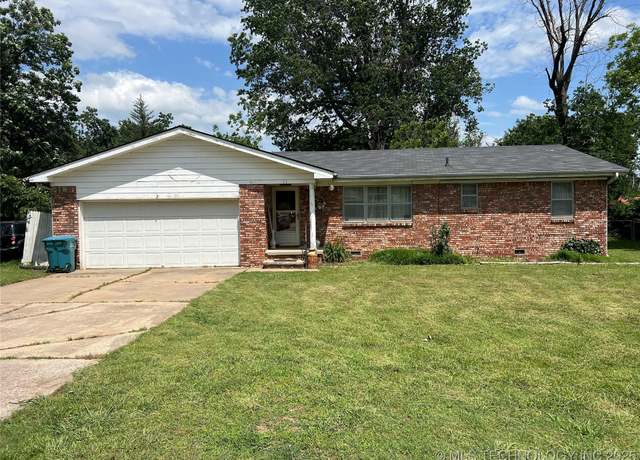 Property at 11 Roping St, Inola, OK 74036, 3 beds, 2 baths