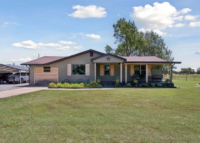 Property at 719 Oklahoma Ave, Wynona, OK 74084, 2 beds, 2 baths