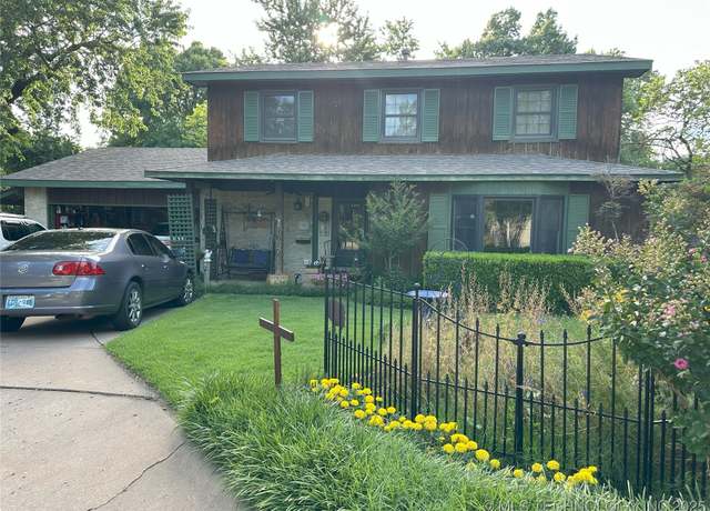 Property at 1610 Meadowbrook Dr, Ponca City, OK 74604, 4 beds, 3.5 baths