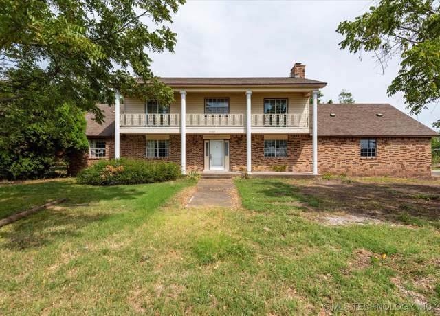 Property at 14780 N 3960 Rd, Bartlesville, OK 74006, 4 beds, 2.5 baths