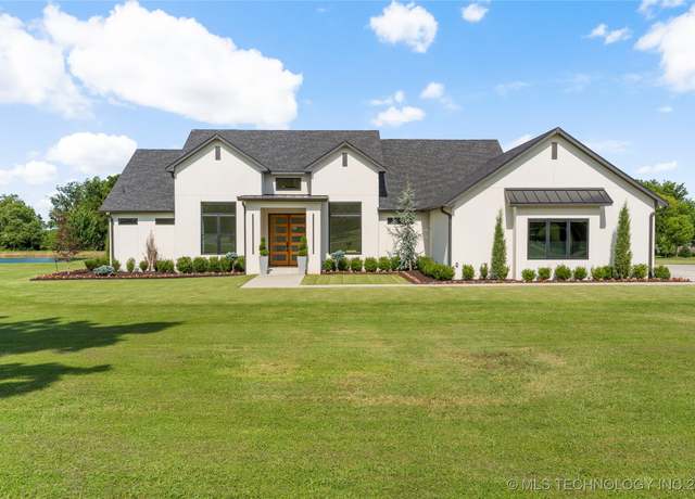 Property at 15900 S Braden Ave, Bixby, OK 74008, 3 beds, 3 baths