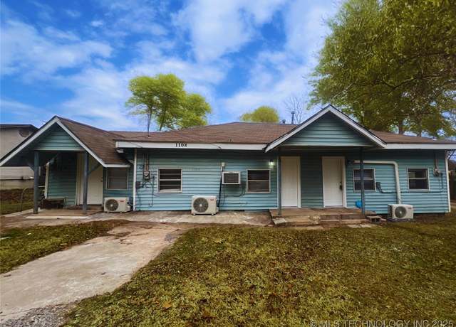 Property at 1108 N Jones Ave, Tahlequah, OK 74464, 4 beds, 3 baths