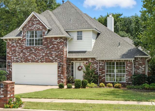 Property at 917 S Umbrella Cir, Broken Arrow, OK 74012, 4 beds, 2.5 baths