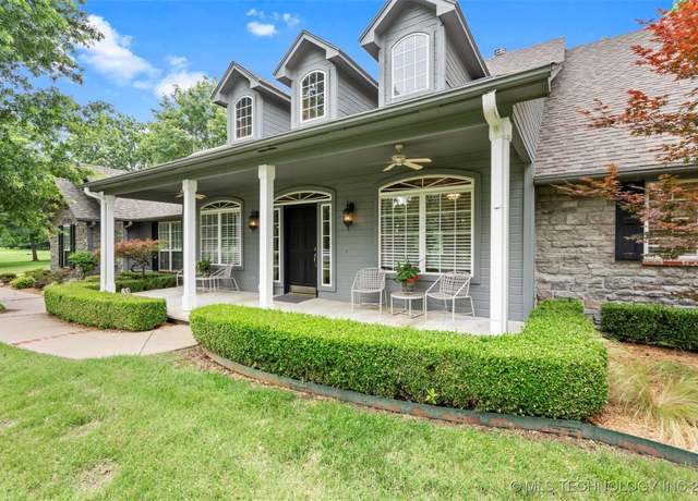 Property at 5070 Lake Breeze Rd, Grove, OK 74344, 3 beds, 2.5 baths
